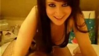 Sexy emo girlfriend sucking and fucking - porn video
