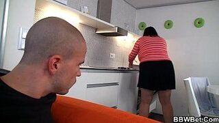 Cooking BBW gets lured into sex - porn video
