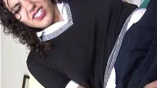 Latina senorita drilling her pussy - porn video