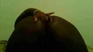 Chocolate BBW masturbating and fingering asshole - porn video